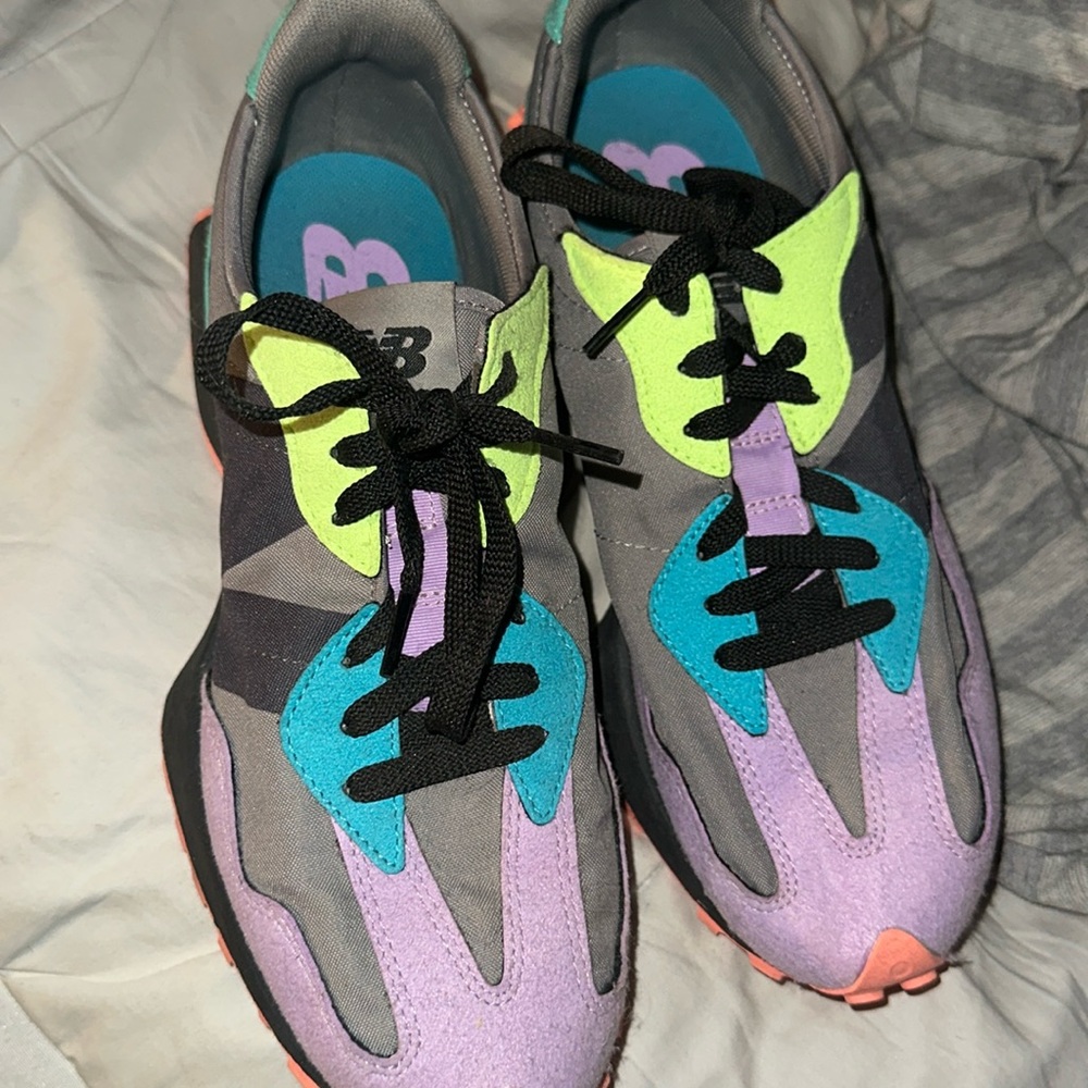 Unisex EUC shoes new balance
